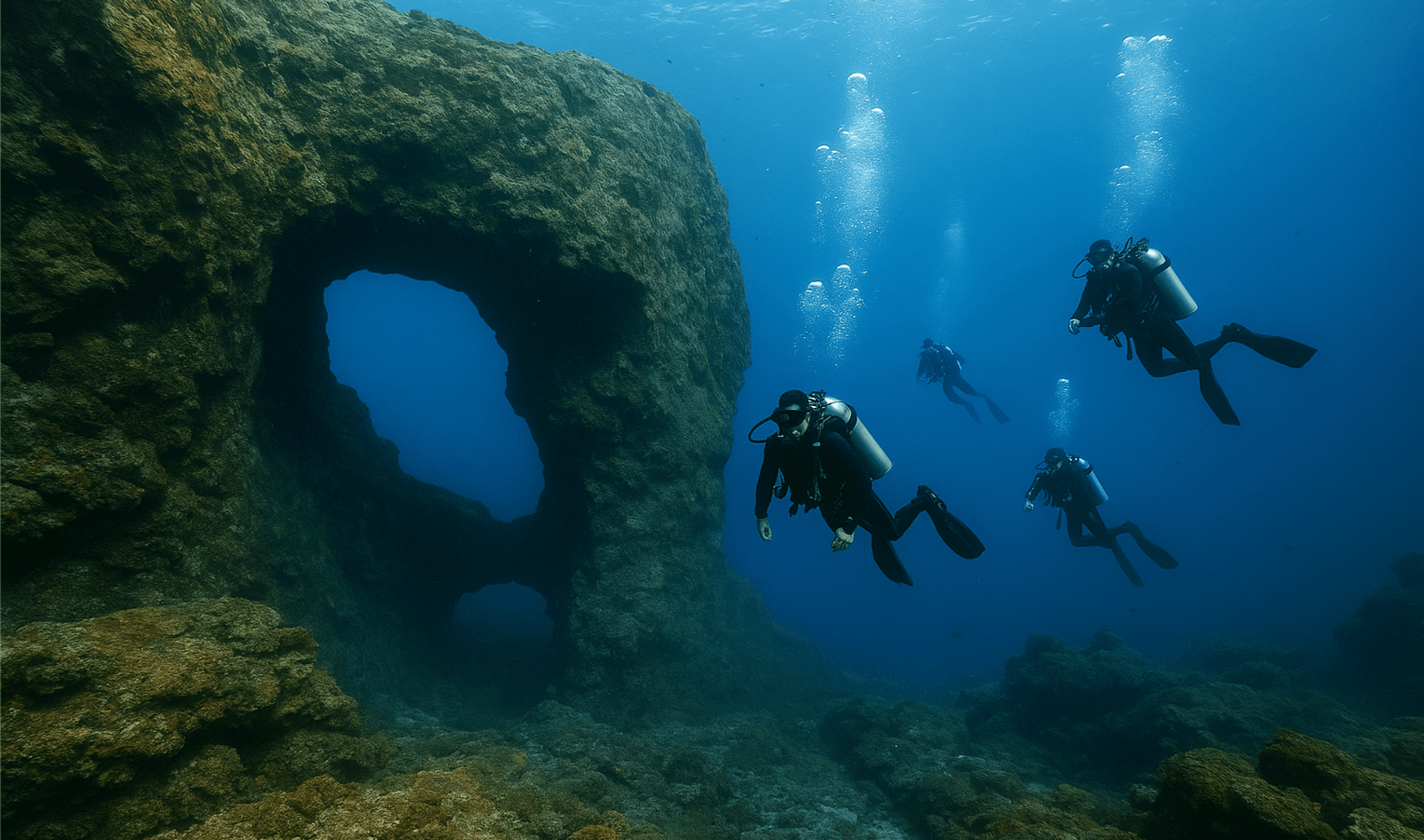 Scuba diving at El Morro in Pacific Coast
