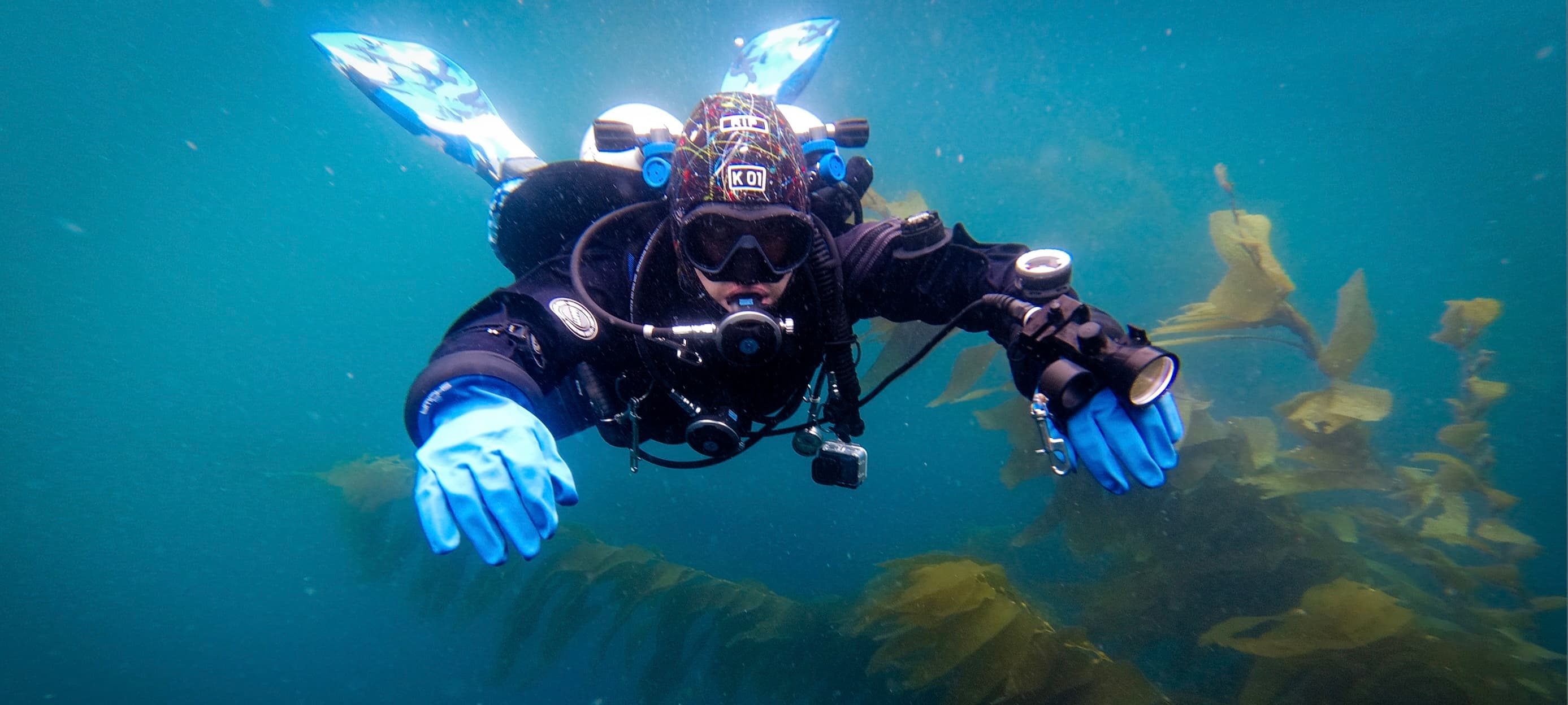 Proper post-dive weight check at 10ft depth